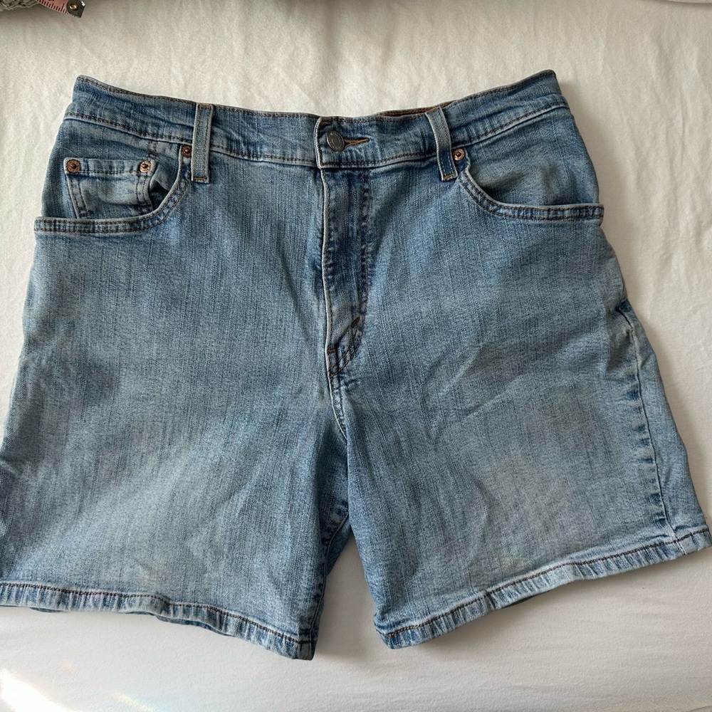 Levi's Blue Jean Shorts High-Waisted Relaxed Fit